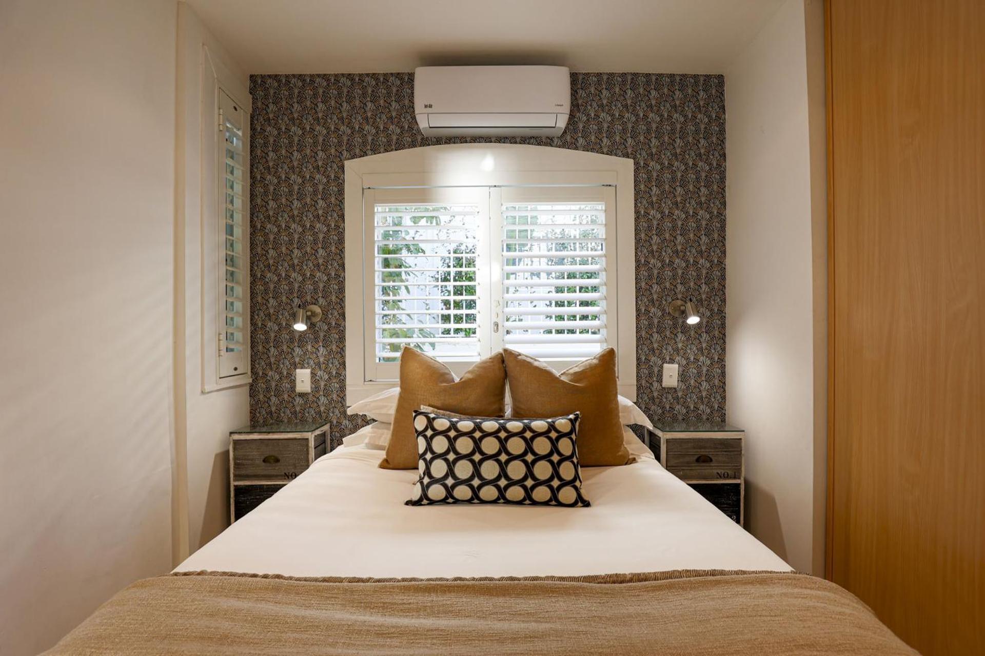 Clifton Yolo Spaces - Clifton Sea View Apartment *